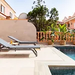 Townhouse Jardines 47 3 Or 4 Bedrooms * Адехе