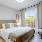 Townhouse Jardines 47 3 Or 4 Bedrooms Вілла