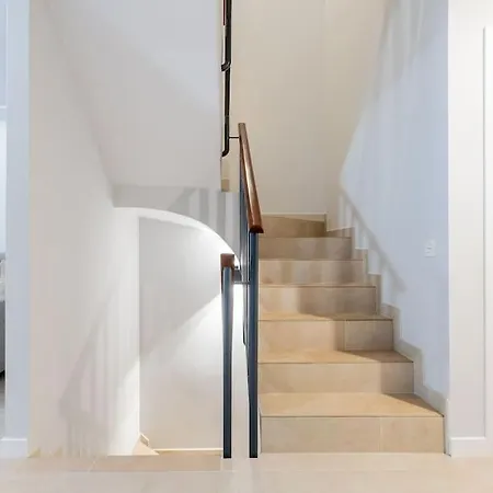 Townhouse Jardines 47 3 Or 4 Bedrooms *