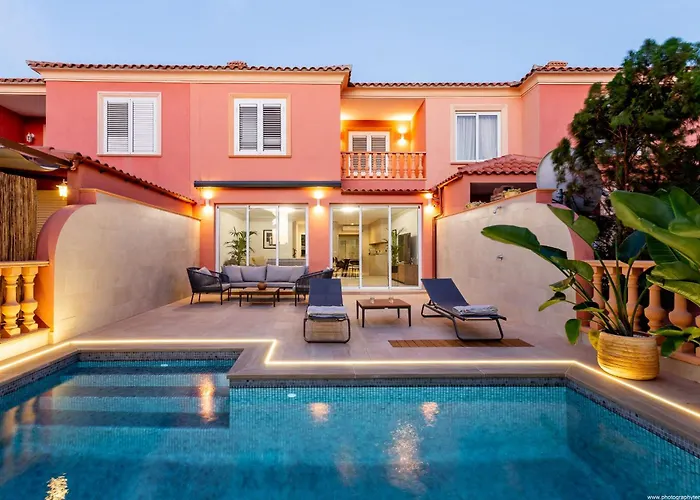 Townhouse Jardines 47 3 Or 4 Bedrooms Villa